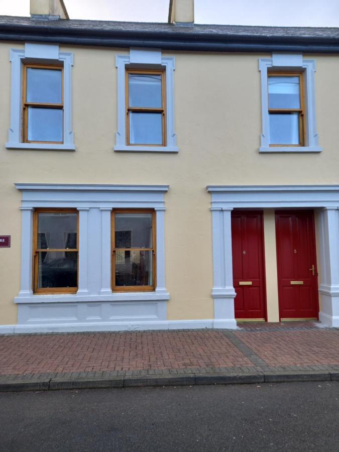 Town Square Holiday Homes Lisdoonvarna Exterior photo